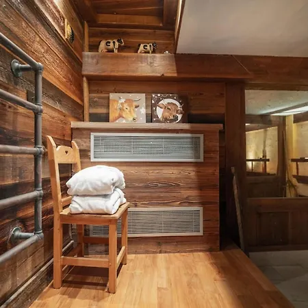 Joseph Holiday home *